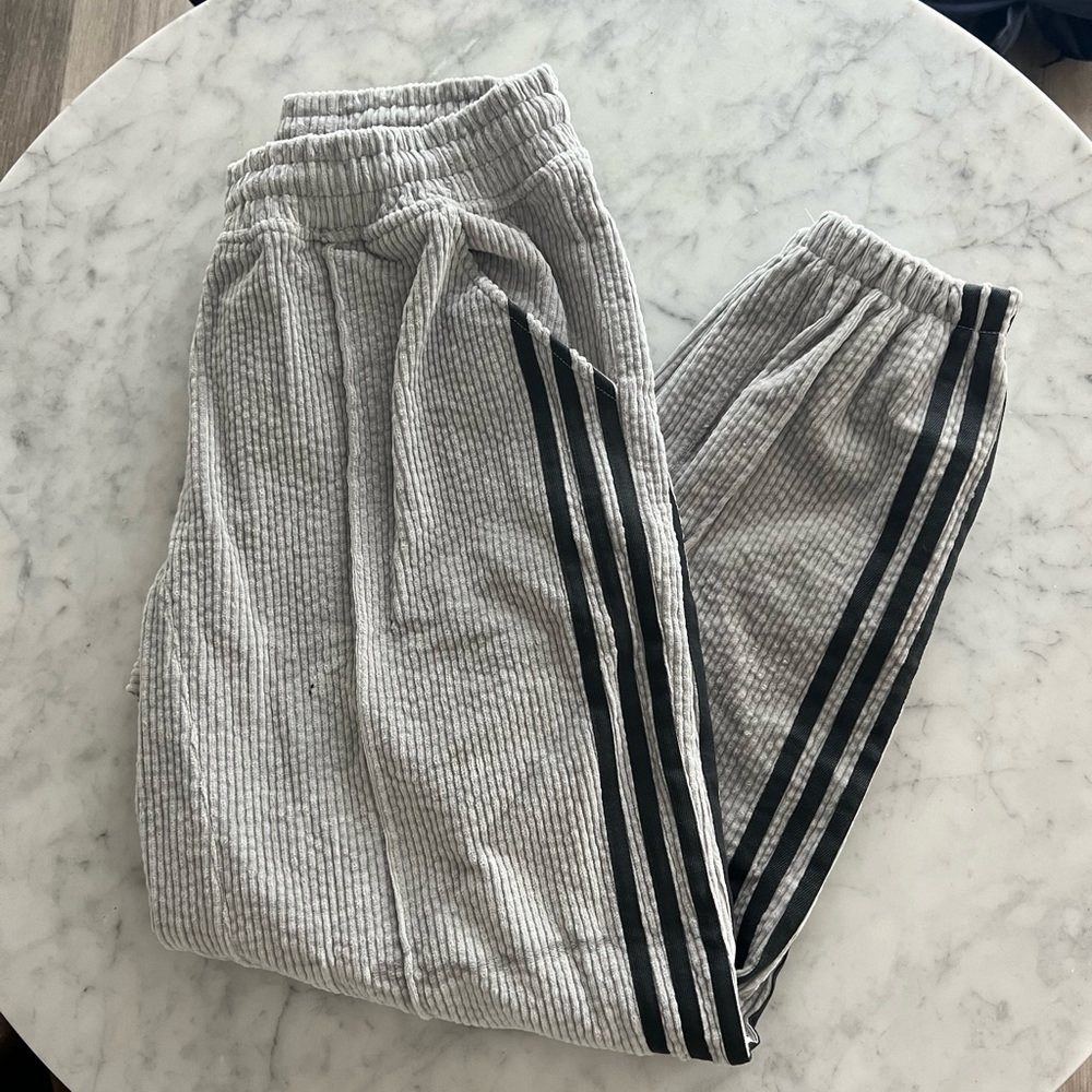 ADIDAS X IVY PARK CORDUROY SWEATPANTS 'GREY' 🩶 - Picture 3 of 6